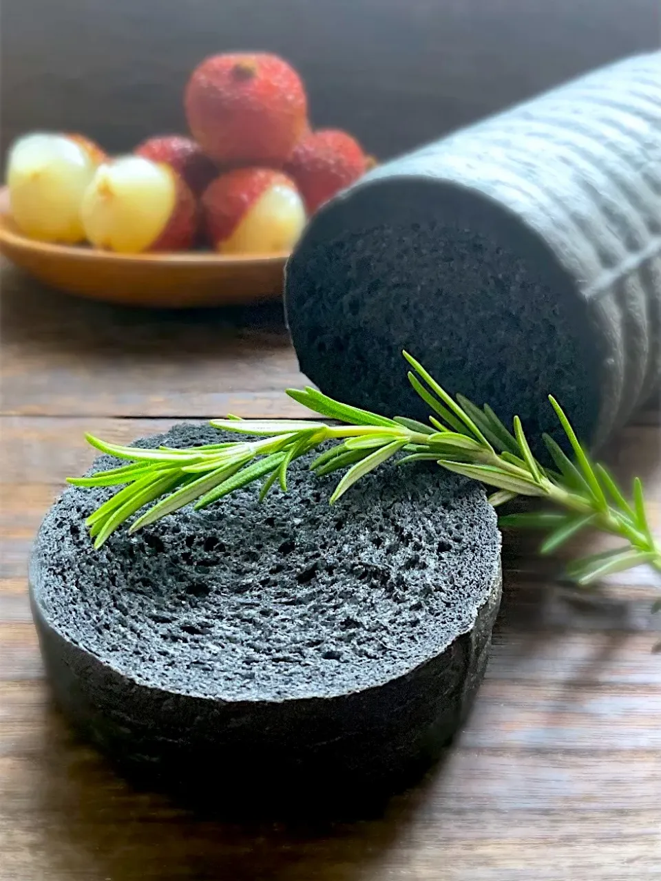 竹炭ラウンドパン|9421beruさん