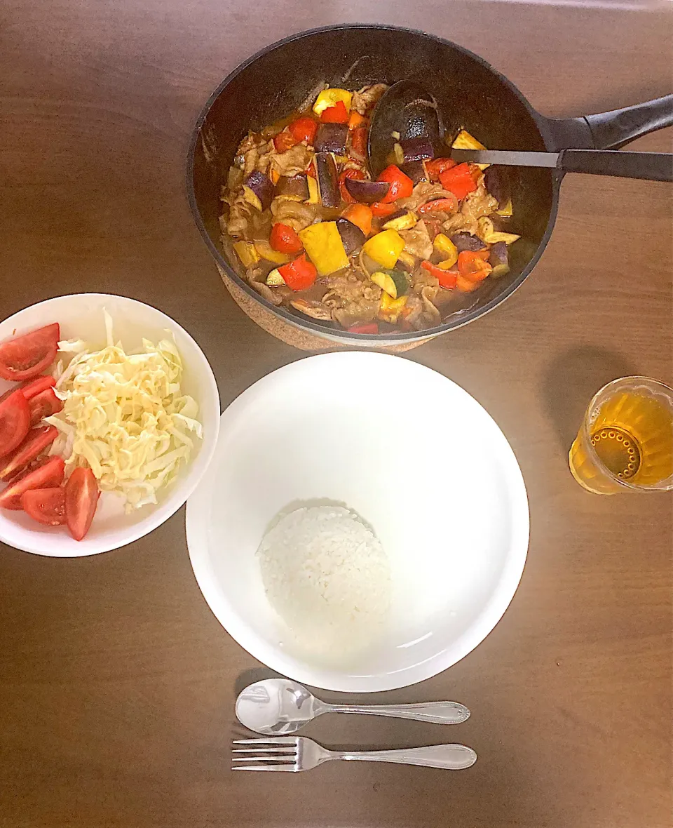 南の島のサマーバカンス風カレーを作りました🏝️  僕が中高生の頃、千葉真一さん・野際陽子さんご夫妻が出演していたハウスジャワカレーのCMのイメージ☀️|なびさん