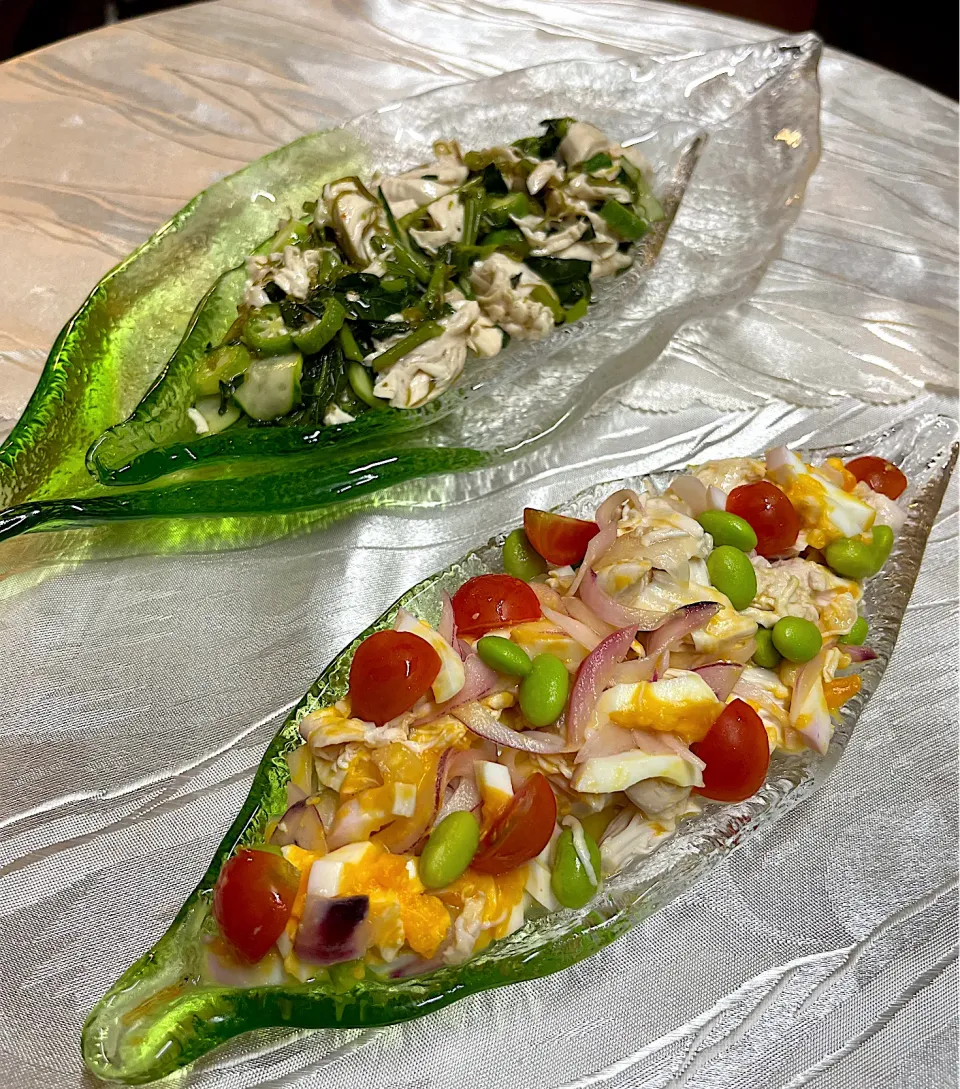 ササミサラダ🥗レッドオニオンゆで卵枝豆ミニトマト🍅オクラめかぶモロヘイヤきゅうり🥒|henryさん