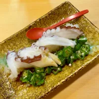 たことオクラのおろしポン酢