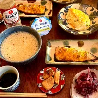 晩ごはん♯卵と豆腐焼き♯日の出みりん♯焼き鯖♯ベトナムで買ったインスタントお粥|小松菜さん