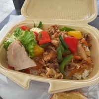 お肉屋さんのお弁当|macchinaさん