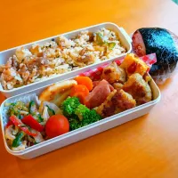 次男弁当&おにぎり|tamagomagomagoさん