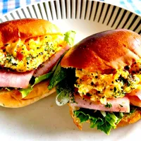 ロールパンサンドウィッチde朝ごはん|KANAさん