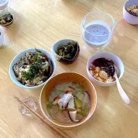 月曜日の朝ご飯。|さくたえさん