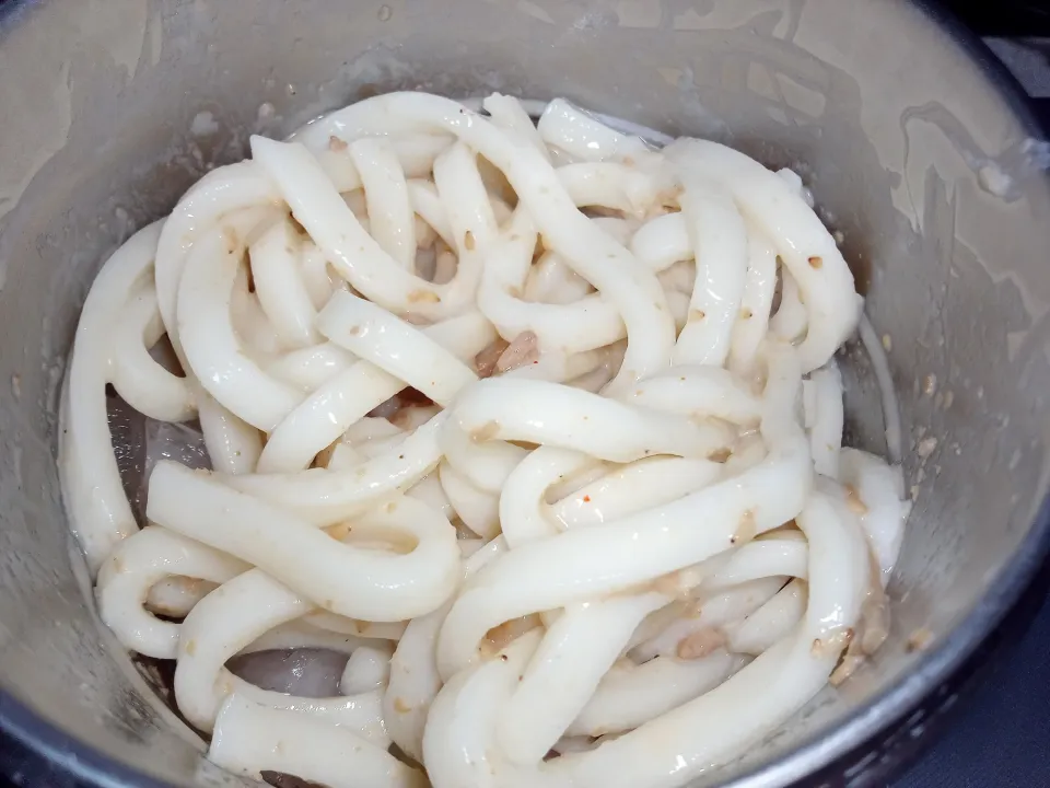 なめ茸と肉そぼろ入り胡麻ダレ冷やしうどん|darkbaronさん