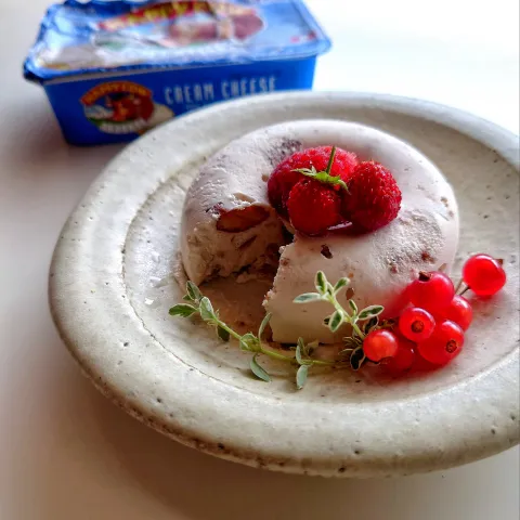 「ハッピーカウクリームチーズ　プレーン・ハーブ」を使ってみたSnapdishの料理・レシピ写真:塩カッサータ