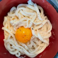 濃厚、チーズ釜玉うどん| あきたまさん