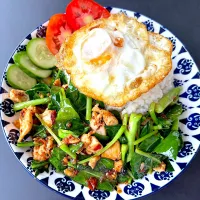 🥦ผัดคะน้าใส่ไก่🐔|🍀Jaoh Ohlunlaa🍀さん