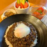 ☆キーマカレー　☆トマトコンポート　☆スティックキュウリ＆トマト　☆福神漬|chikakoさん