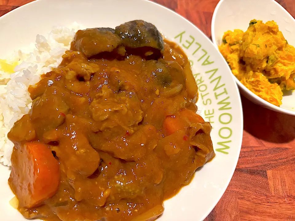 夏野菜たっぷり無水カレーとかぼちゃサラダ|♡happyhalloween♡さん
