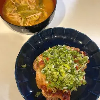レモンネギ塩チキンソテー、キムチスープ|ルナピーボールさん
