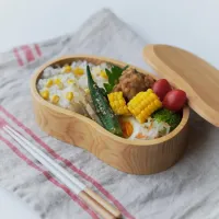 大好きなゴールドラッシュで　　　　　　　　とうもろこしごはん弁当 ﾟ･*:.｡. .｡.:*･゜|ohanaさん