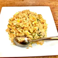 「 梅こんぶ茶ーはん 」
肉やさい炒め、セロリの浅漬け
春雨スープを添えて 晩ごはん💦|ばくあんしゃさん