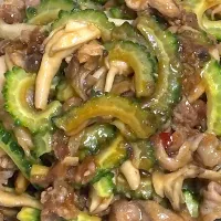 まりおさんの料理 豚とｺﾞｰﾔのｽﾀﾐﾅ炒め