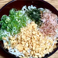 ☆揚げ玉とかつお節の冷やしうどん|まぁたんさん