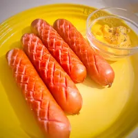 Johnsonville with chedder cheese| Megさん