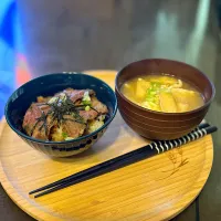 朝からロースビーフ丼|かっちゃん杉さん