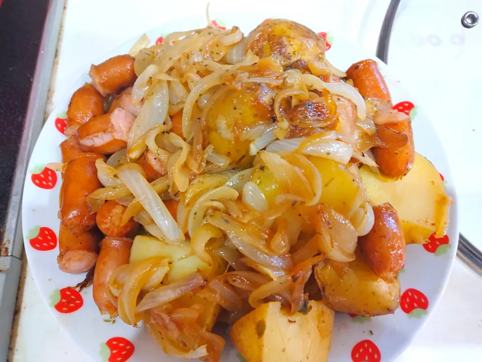 ジャーマンポテト|もちもちだいたいひこ🐺さん