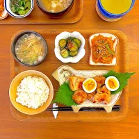 鶏の味噌漬けのおぼんごはん