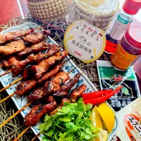 華金だよ❣️ おいしさのみちひらく youkiの世界バルINタイ🇹🇭ムーピン（หมูปิ้ง）、タイの豚肉の串焼き