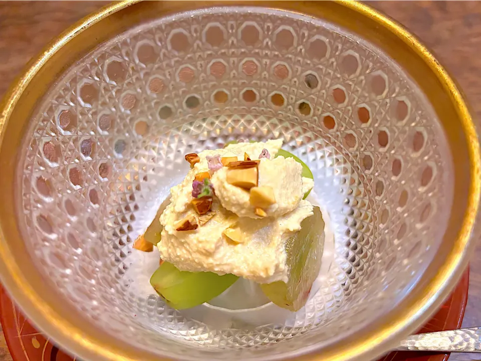 7月18日・［和食のコース🥢］・①シャインマスカットと巨峰の白和え😋✨（豆腐が⁉️クリームチーズに見えちゃいました👀笑）|山勝さん