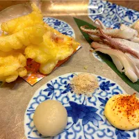 7月18日・［和食のコース🥢］・⑧後造り・イカの天ぷらとゲソ焼き😋✨（めっちゃ上品な感じ⁉️天ぷらは今ひとつ😅笑）|山勝さん