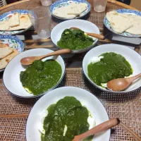 サグパニールカレーを作ってみました🤗牛乳で作ったチーズも入れて✨