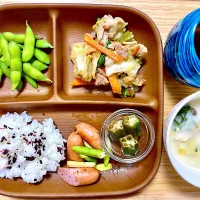 お昼ごはん ウインナーアスパラ炒め|ふわふわさん