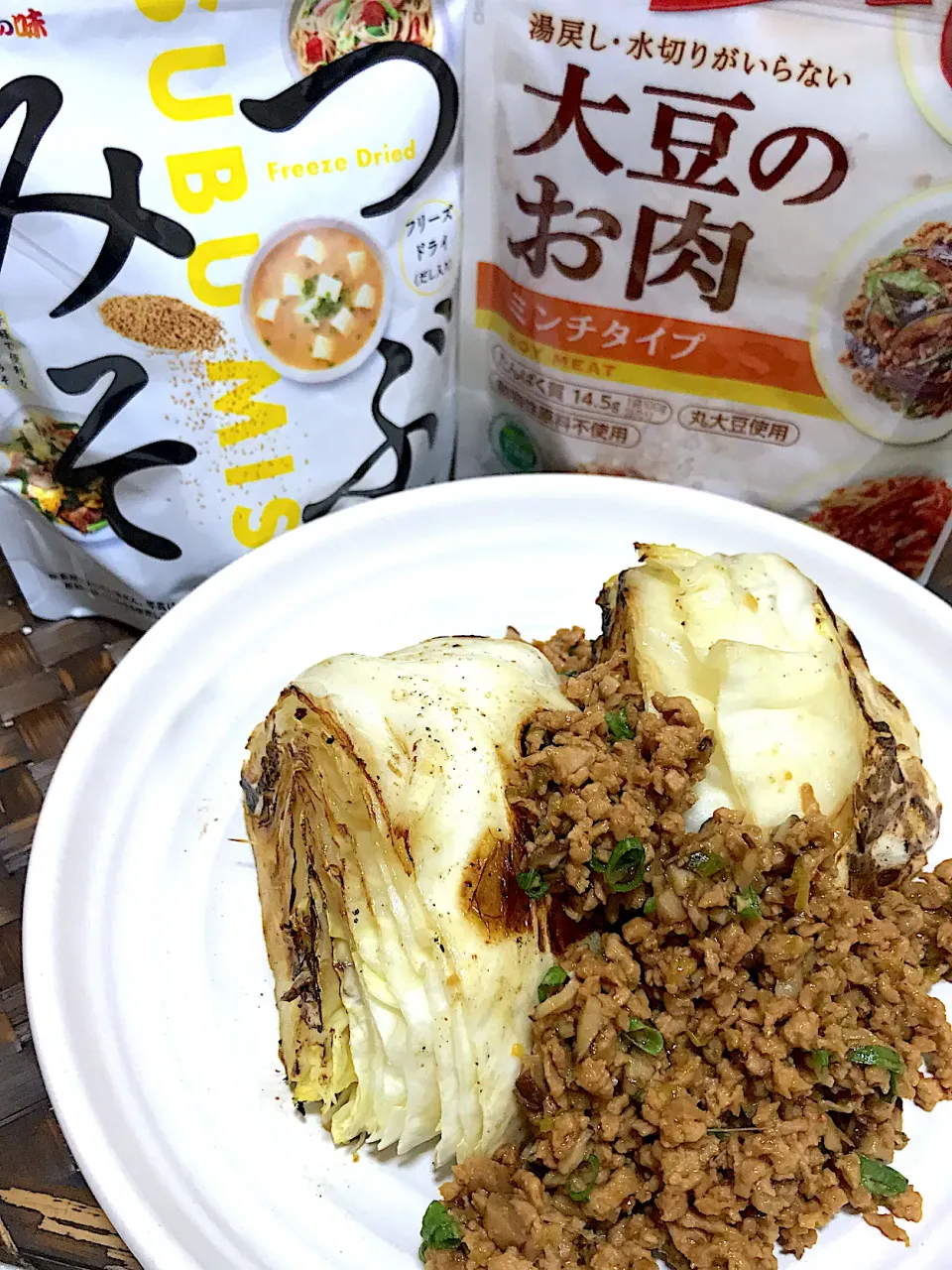 キャベツステーキ（大豆のお肉味噌）|misattiさん