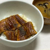 土用の丑の日　うな丼、しじみの味噌汁|マシュマロールさん