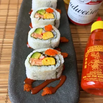 Snapdishの人気料理写真:フライドカリフォルニアロール