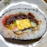月19日・［土曜の鮨の日😅］・③特上巻・断面😋✨（朝ごはんで２個食べたら😁お腹いっぱいになりました😂笑）