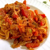 プッタネスカ風ツナとパプリカのトマトソーススパゲッティ🍝|keitanさん