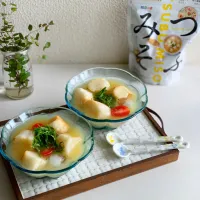 お麩と夏野菜の冷やし味噌汁♡|わことひろさん