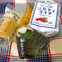 おにぎり弁当| SaDaさん