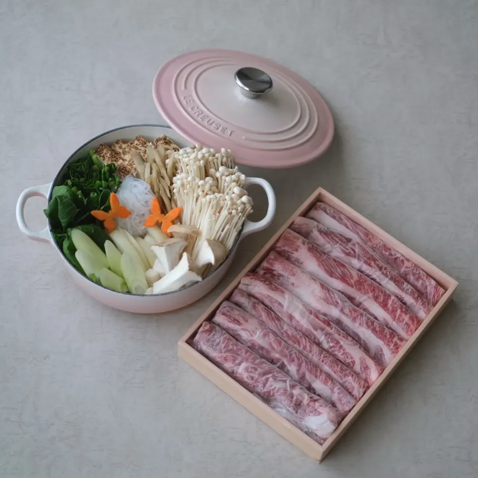 とっても贅沢な綺麗な牛肉で
すき焼きに.｡.:*♡︎|ohanaさん