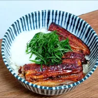 【少し手間掛けて🎯】本格！ふわっふわ香ばしい鰻とろ丼（再現ver.）|Falco*さん
