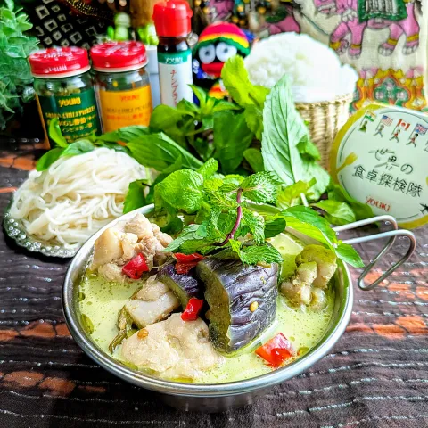 「ココナッツミルク　400g」を使ってみたSnapdishの料理・レシピ写真:🌏『世界の食卓探検隊』🇱🇦ラオス料理
【🇱🇦ラオス風グリーンカレー】