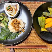 大豆のお肉味噌おにぎりプレート＆夏の煮物|kyon2さん