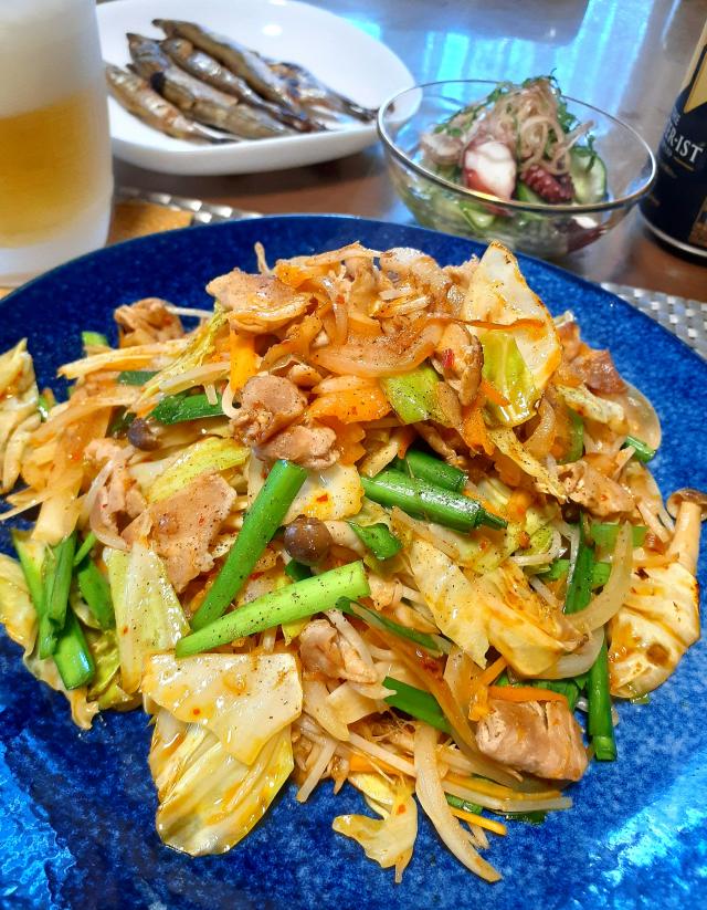 ナツ様いつもありがとうございます✴︎スルメキムチ1キロ　野菜　1キロ 海鮮コンボT】 淡路島キムチです🌶 いつもありがとうございます