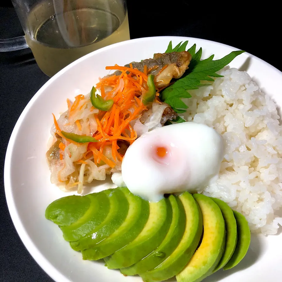 20:58 アジの南蛮漬とアボカド|へれ子さん