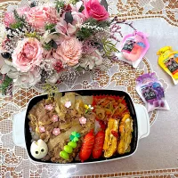 2025.7.22は小トトロ入り牛丼弁当🌸|makoさん