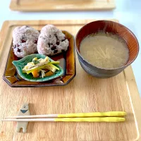 お赤飯おにぎりと煮浸し|Nagashima  Yukoさん