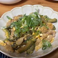 ゴーヤと豚バラの中華炒め| やっちゃん⭐︎ママさん