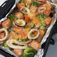 サーモンとイカのチーズ焼き