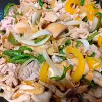 野菜とキノコ炒め|もちもちだいたいひこ🐺さん