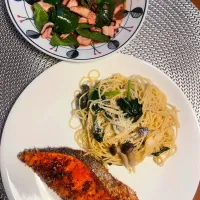 サーモンパン粉焼きと付け合わせパスタ| めんちゃんさん