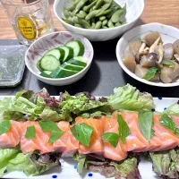 2025/07/22 ノルウェーサーモン お刺身、山形ぼんちゃ豆、こんにゃくときのことピーマン 宮のタレ炒め|kykyさん