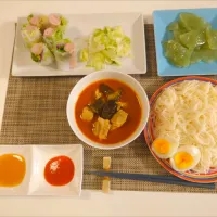 今日の夕食　ＳＤモニター品使用の生春巻き、パネーンカレー、刺身こんにゃく、そうめん|pinknari🐰🌈さん